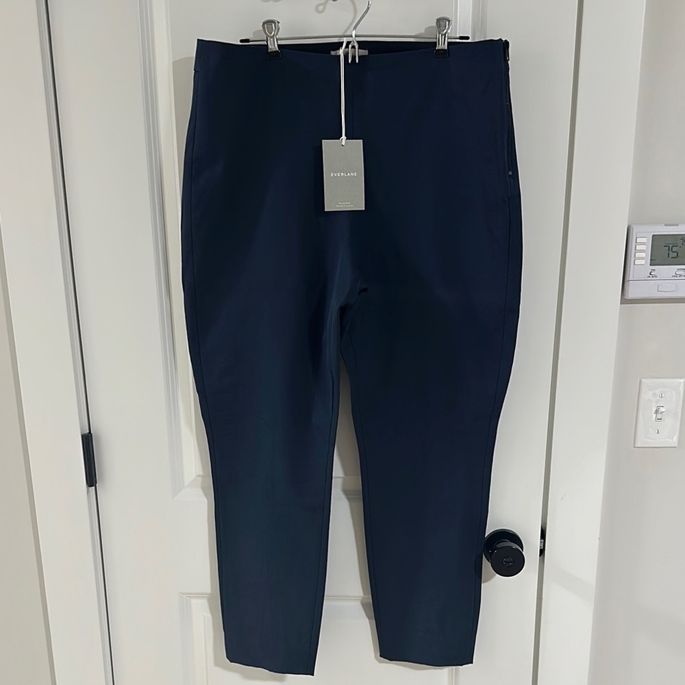 NWT Everlane Women’s Pants Stretchy w/ Side Zip & Slits in Back of Legs Workwear